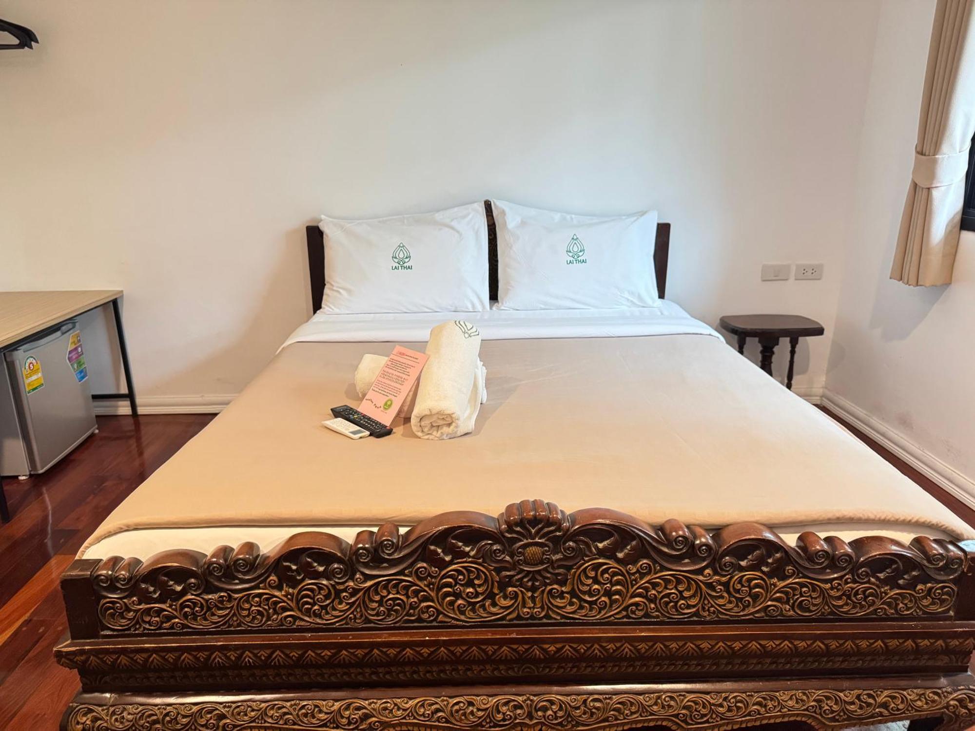 Collection O Khu Mueang Near Tha Phae Gate Formerly Lai Thai Guesthouse Chiang Mai Exterior photo